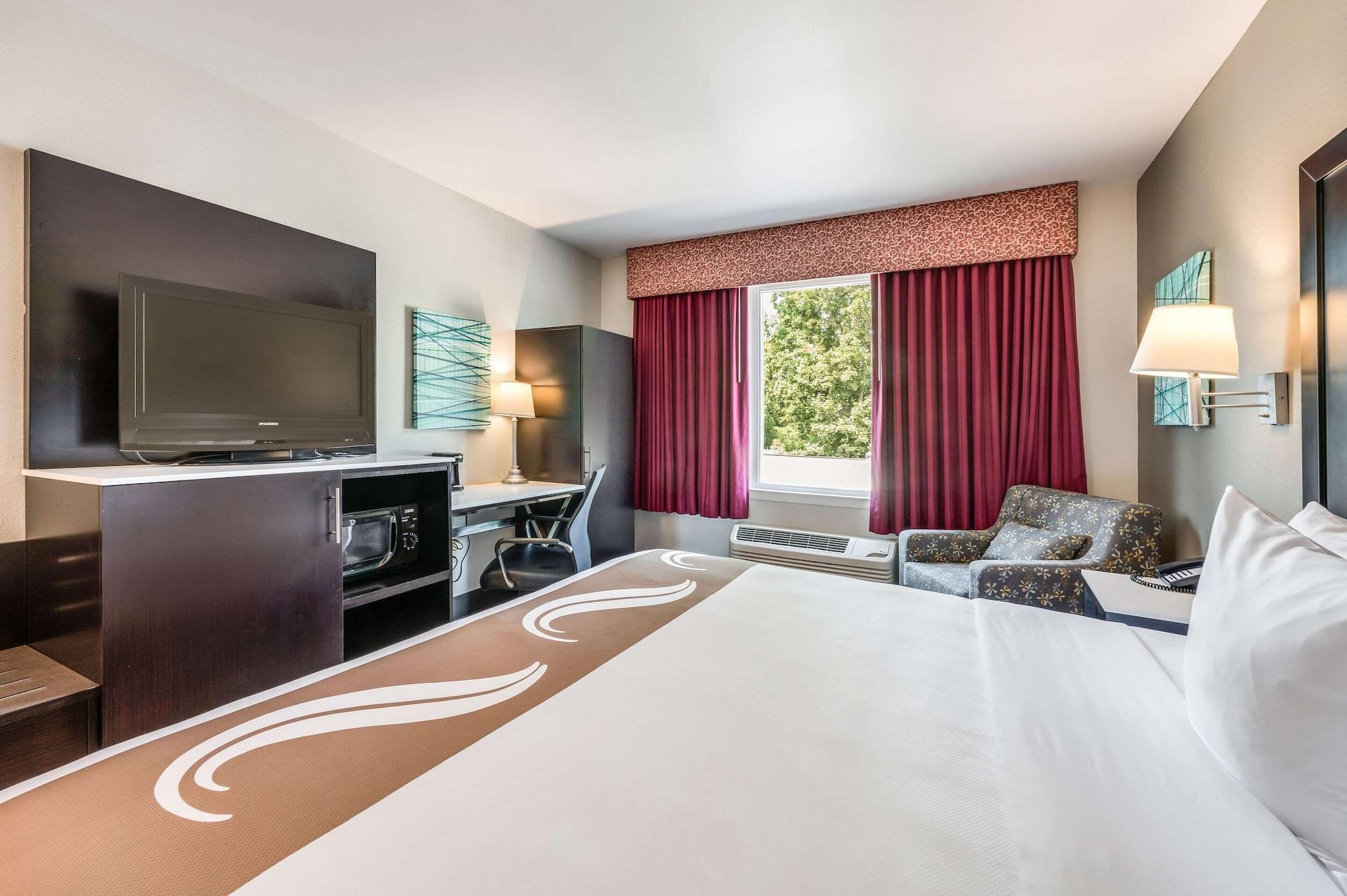 Quality Inn Poughkeepsie Zewnętrze zdjęcie