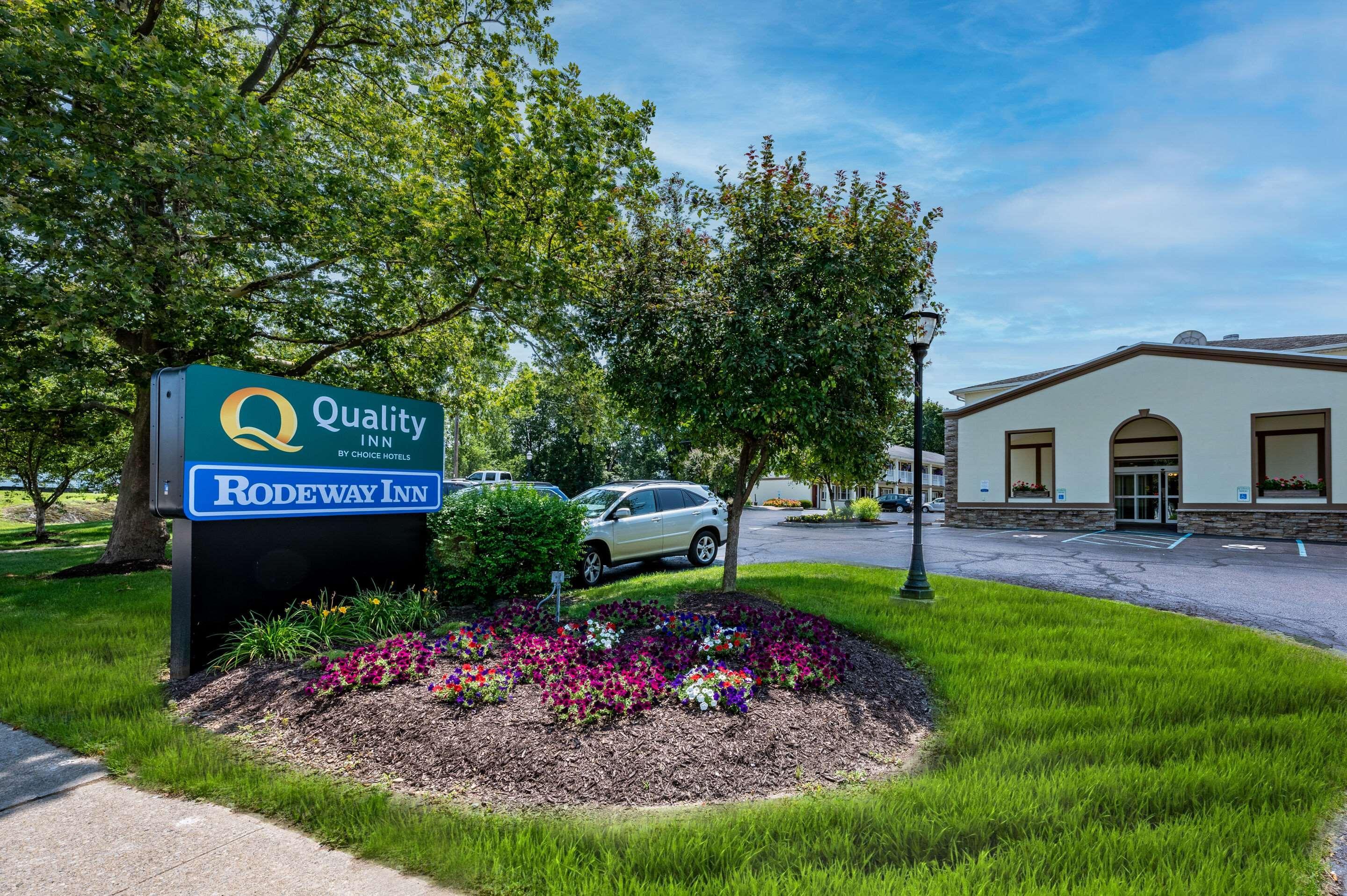 Quality Inn Poughkeepsie Zewnętrze zdjęcie