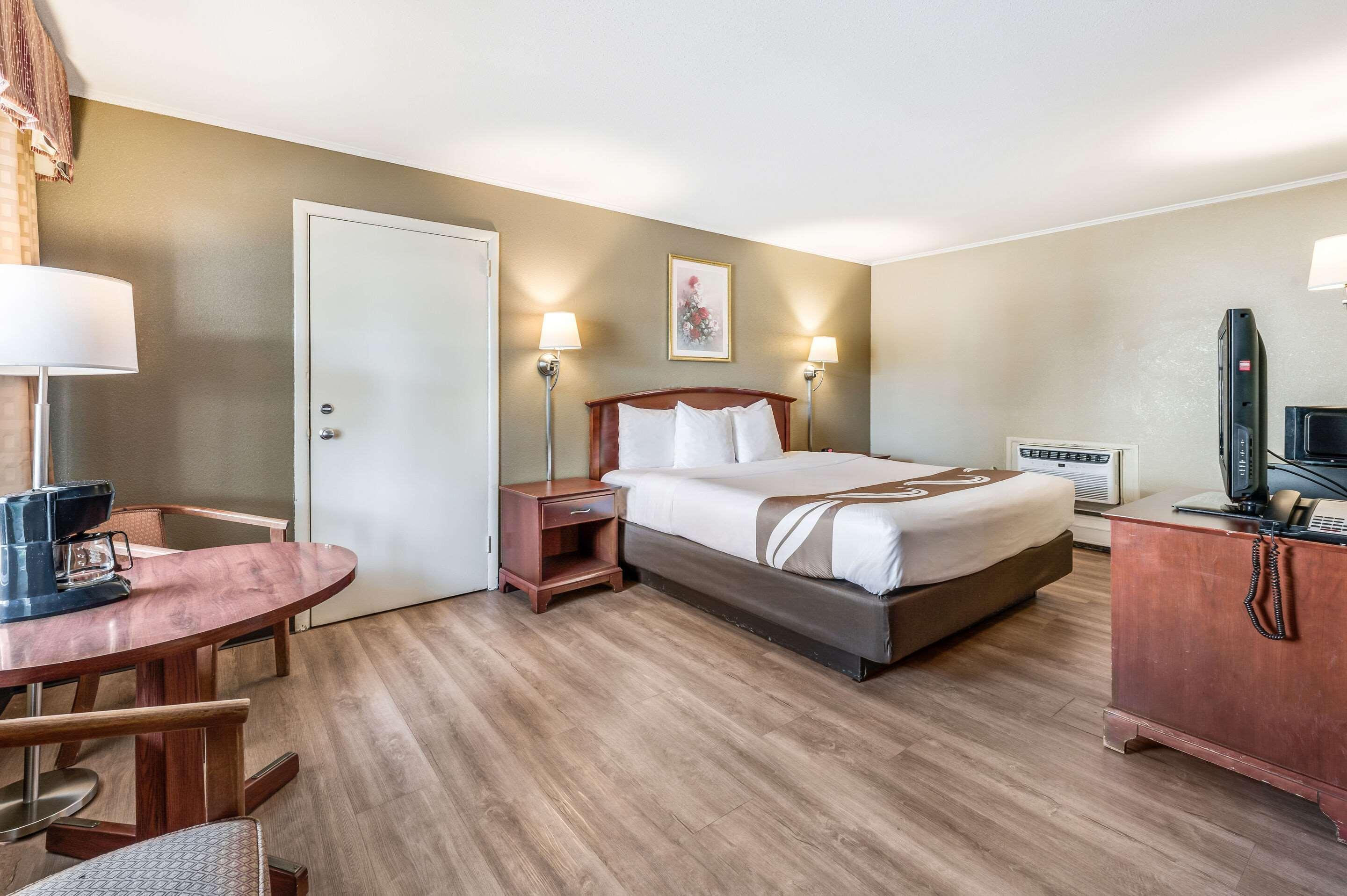 Quality Inn Poughkeepsie Zewnętrze zdjęcie