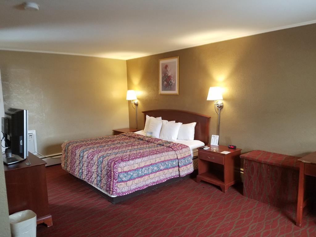 Quality Inn Poughkeepsie Zewnętrze zdjęcie